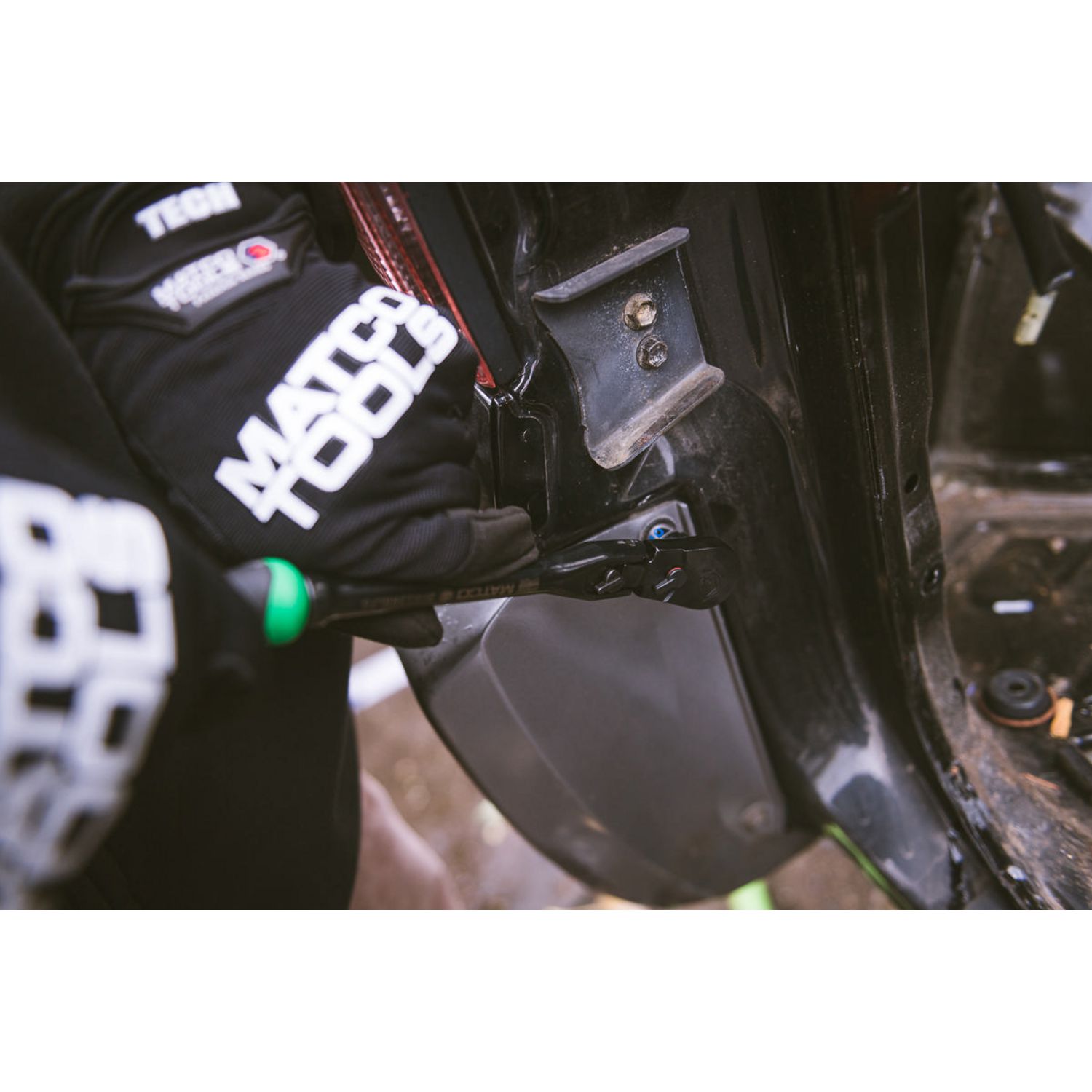 3/8 DRIVE 12-1/2 EIGHTY8 TOOTH BLACK CHROME LOCKING FLEX RATCHET WITH ERGO HANDLE - GREEN BFR128BLFG | eBaydiy Tools - Image 4