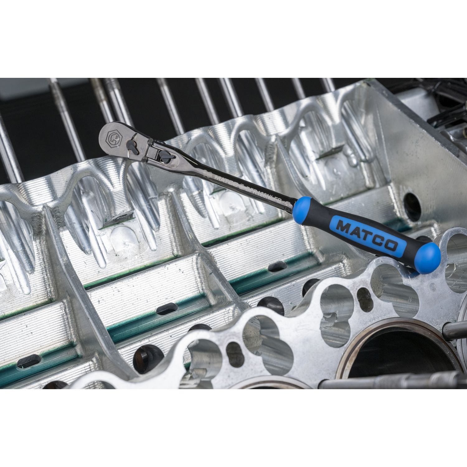 3/8 DRIVE 12-1/2 EIGHTY8 TOOTH BLACK NICKEL LOCKING FLEX RATCHET WITH ERGO HANDLE - BLUE BFR128NLFB | eBaydiy Tools - Image 5