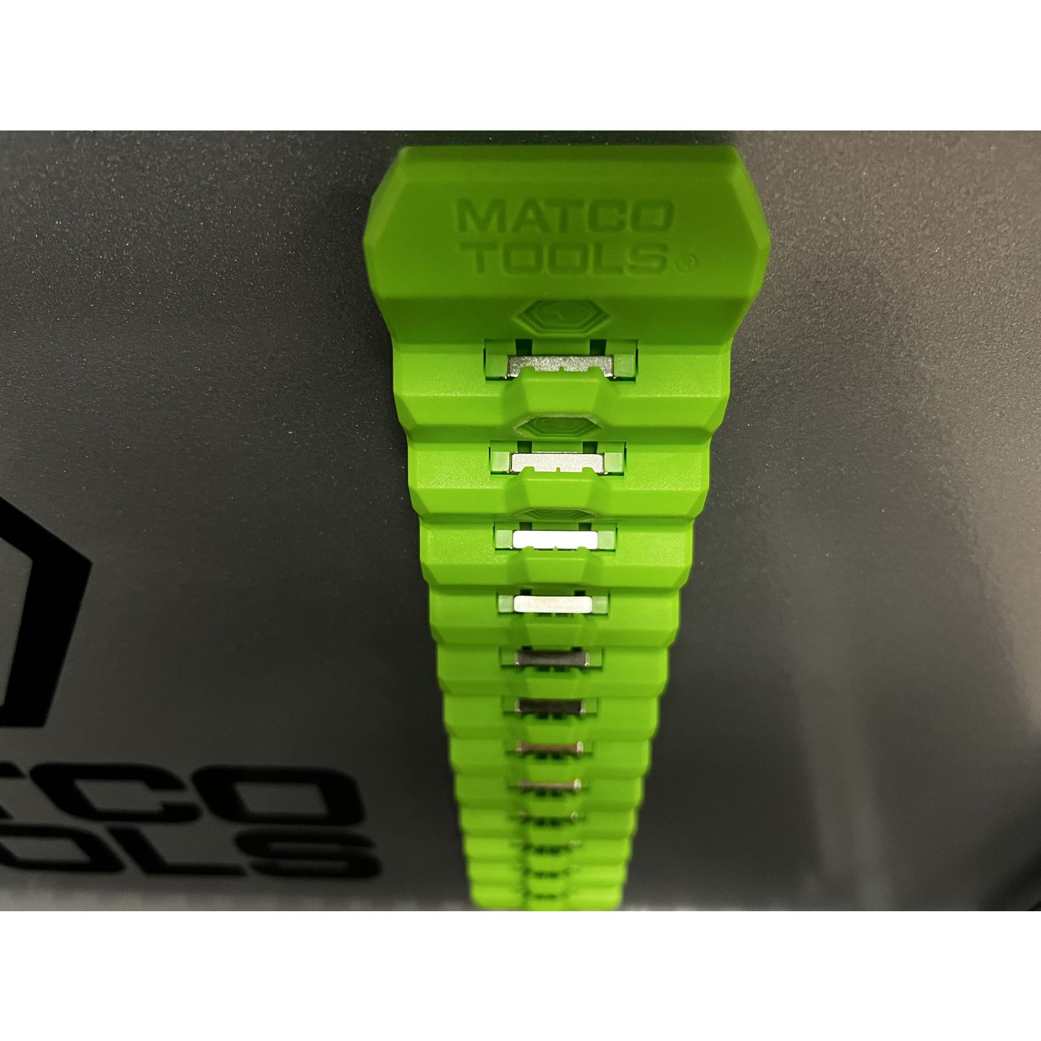 12 SLOT MAGNETIC WRENCH RACK - GREEN MWR12G | eBaydiy Tools - Image 4